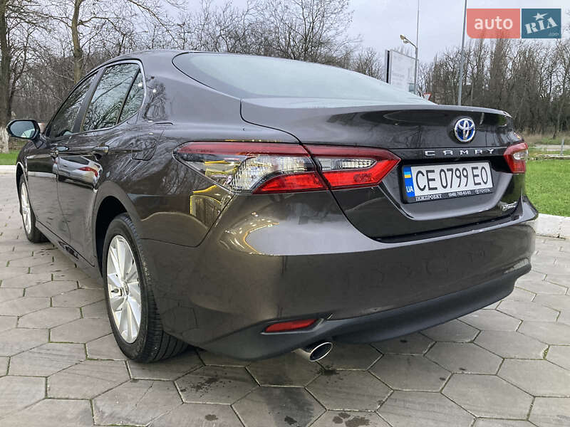 Седан Toyota Camry 2023 в Одессе