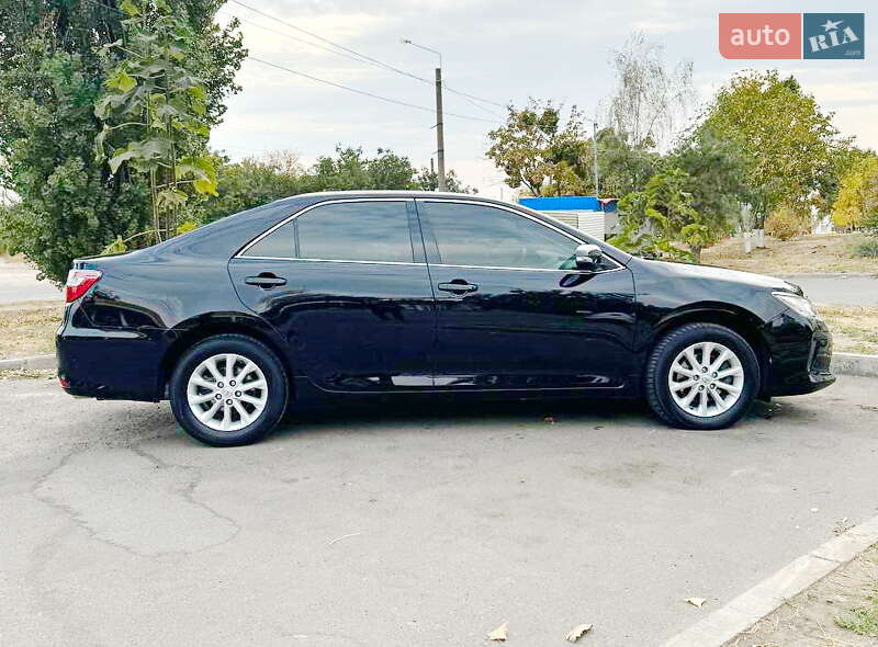 Седан Toyota Camry 2015 в Харькове