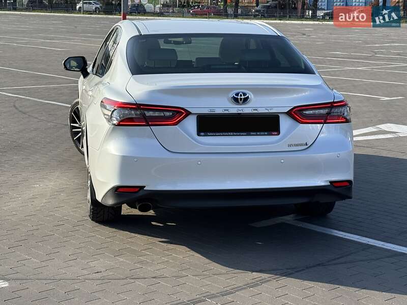 Седан Toyota Camry 2021 в Одесі