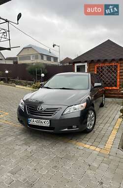 Седан Toyota Camry 2007 в Луцке
