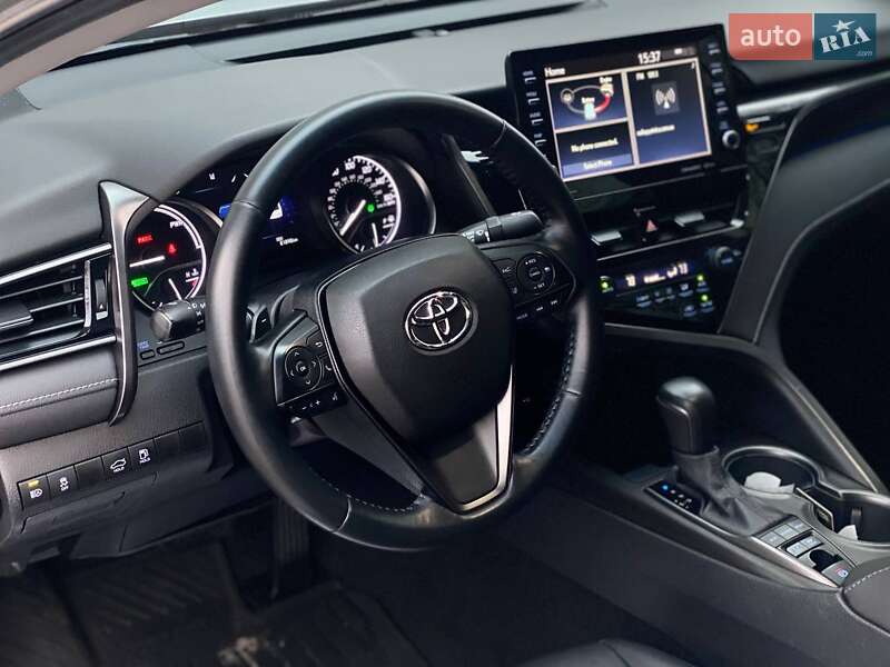 Седан Toyota Camry 2020 в Киеве фото 30 Седан Toyota Camry 2020 в Киеве