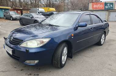 Седан Toyota Camry 2003 в Києві