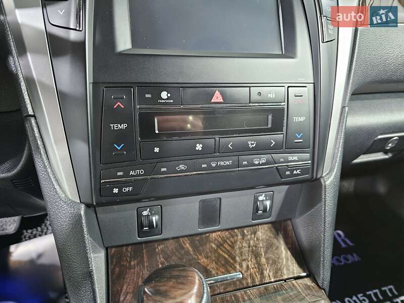 Седан Toyota Camry 2015 в Киеве фото 28 Седан Toyota Camry 2015 в Киеве