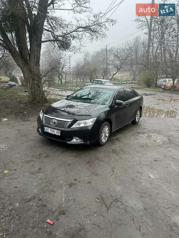 Седан Toyota Camry 2012 в Новомосковську