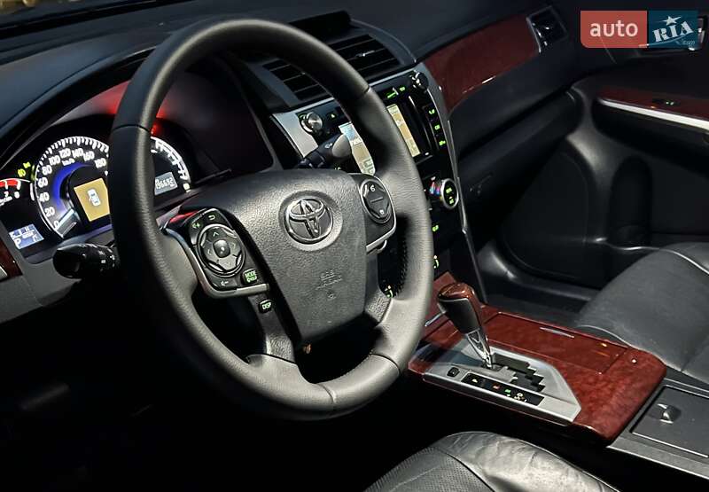 Седан Toyota Camry 2011 в Киеве фото 45 Седан Toyota Camry 2011 в Киеве