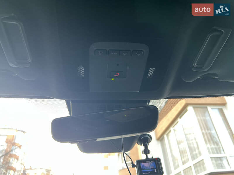 Седан Toyota Camry 2024 в Ивано-Франковске