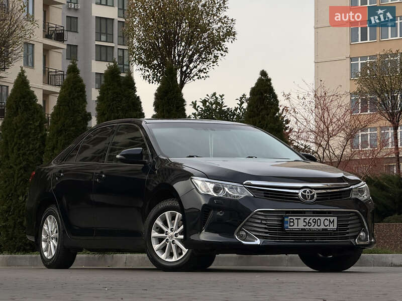 Седан Toyota Camry 2015 в Одессе
