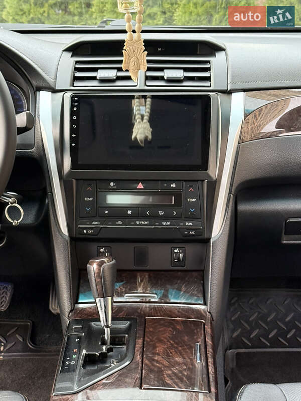 Седан Toyota Camry 2015 в Одессе