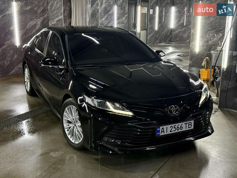 Toyota Camry 2018