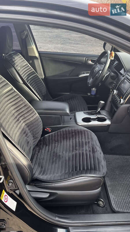 Седан Toyota Camry 2014 в Києві