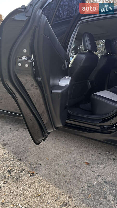 Седан Toyota Camry 2014 в Києві