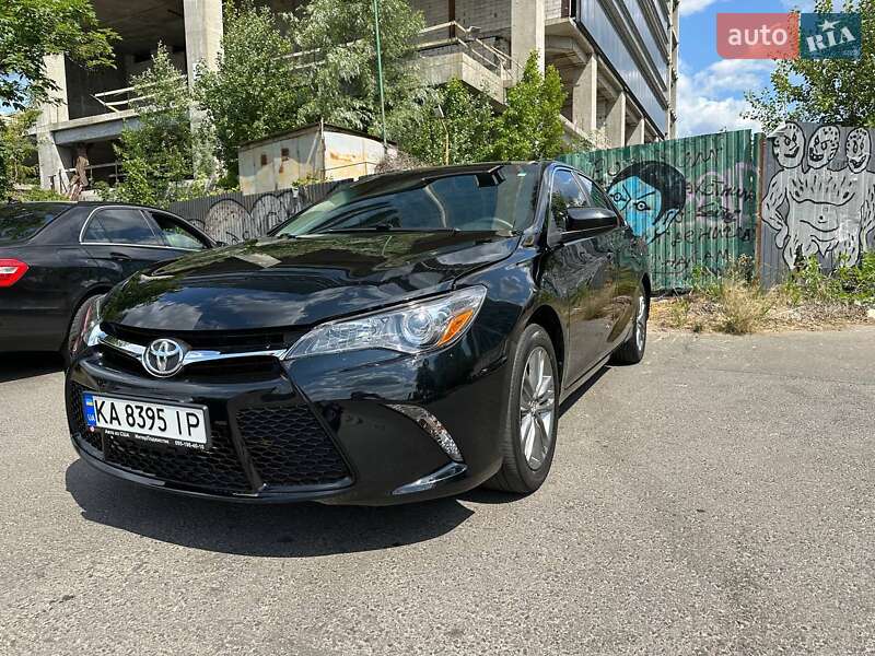 Toyota Camry 2017