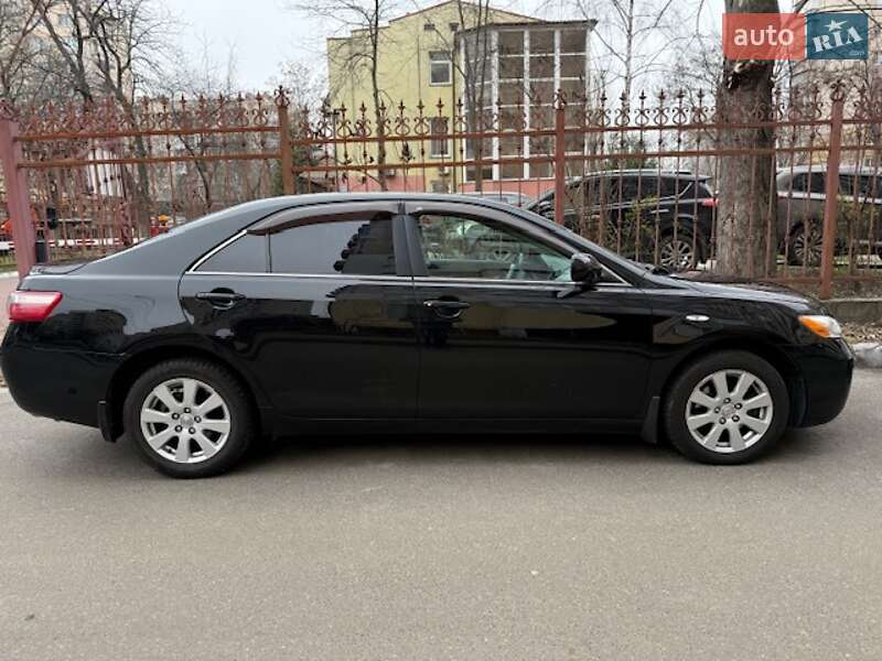 Седан Toyota Camry 2008 в Києві