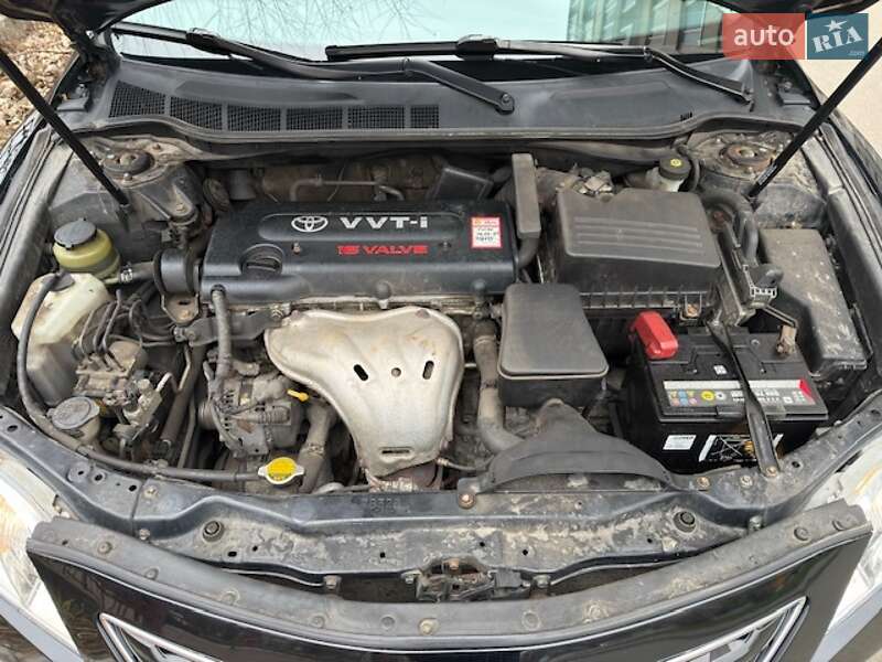 Седан Toyota Camry 2008 в Києві