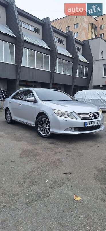 Toyota Camry 2012