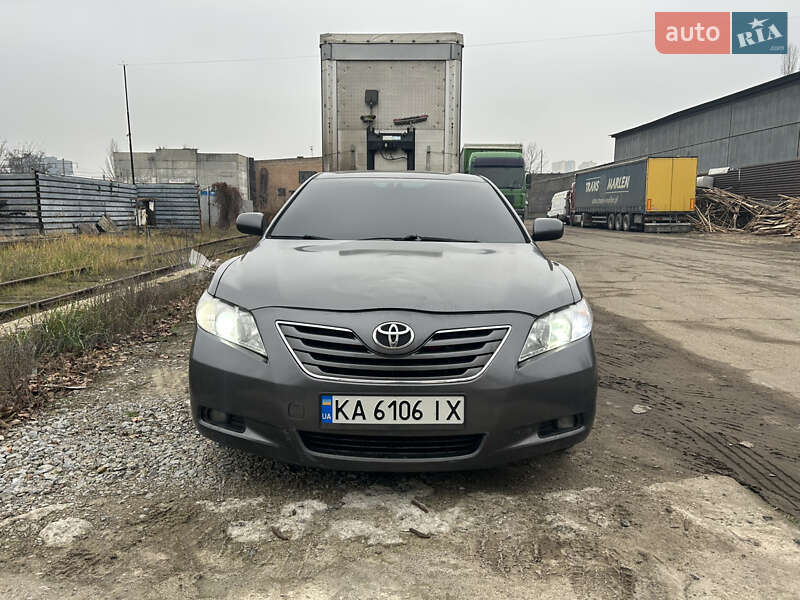 Toyota Camry 2007