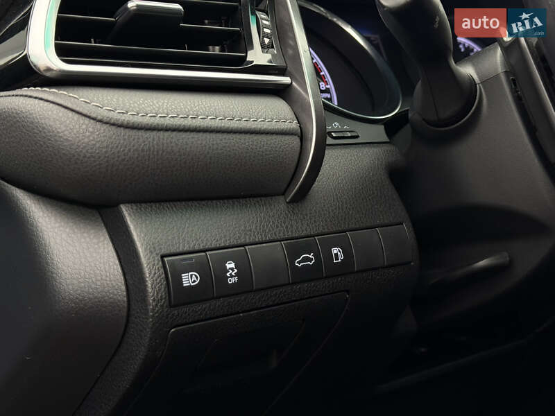 Седан Toyota Camry 2018 в Харкові фото 15 Седан Toyota Camry 2018 в Харкові