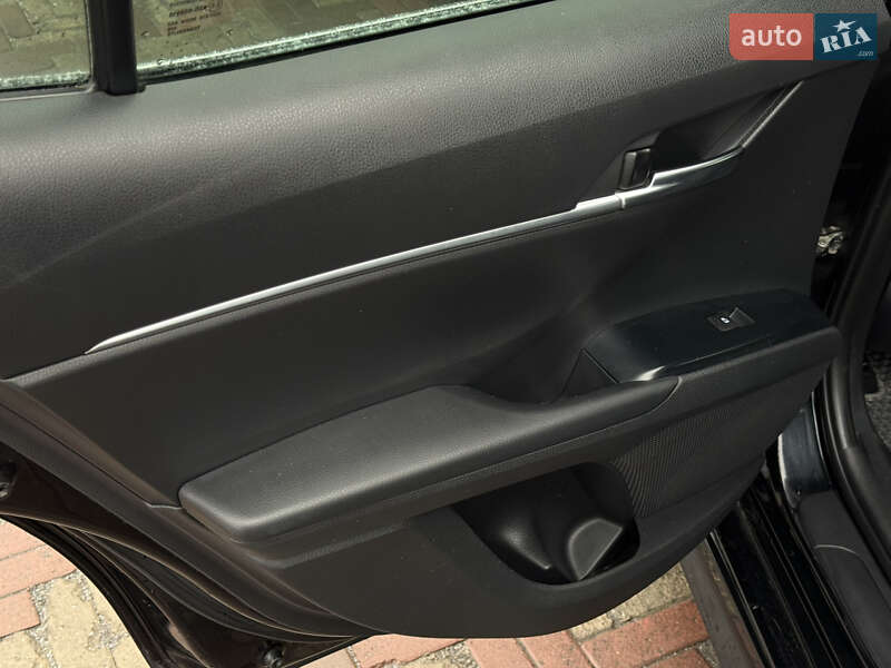 Седан Toyota Camry 2018 в Харкові фото 30 Седан Toyota Camry 2018 в Харкові