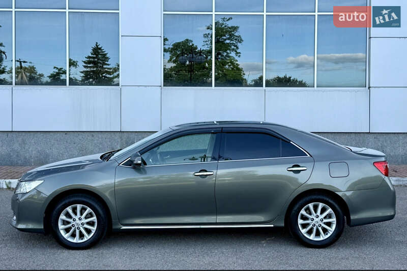 Toyota Camry 2012