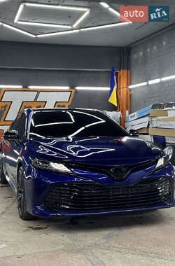 Седан Toyota Camry 2020 в Харкові
