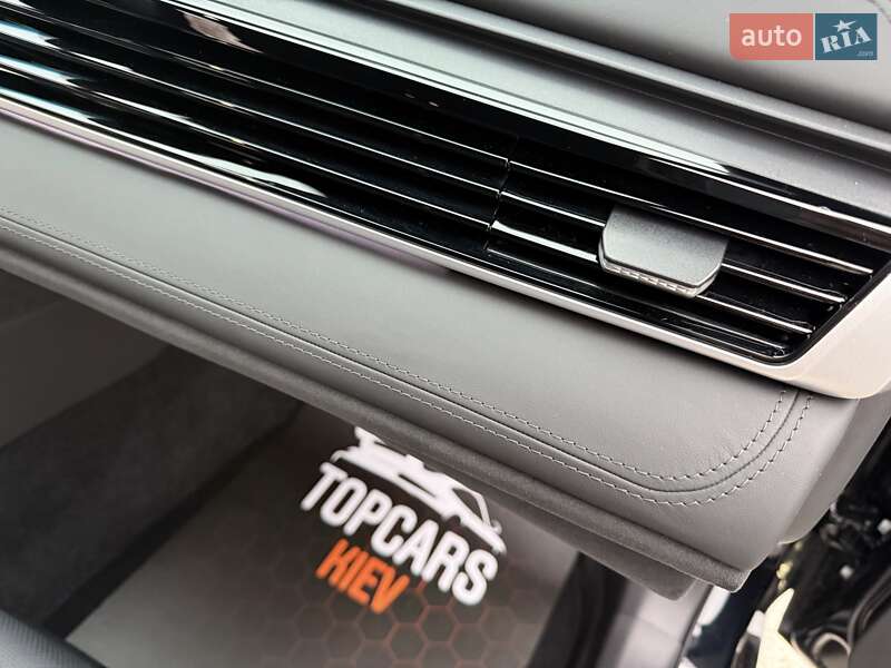 Седан Toyota Camry 2024 в Києві