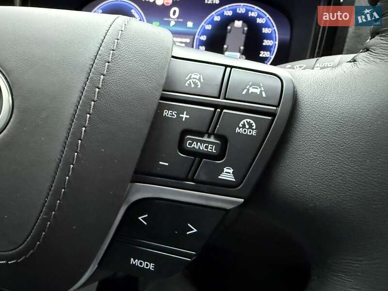 Седан Toyota Camry 2024 в Києві