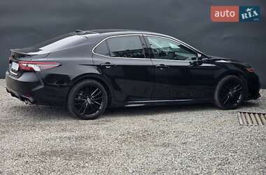 Седан Toyota Camry 2022 в Тернополі