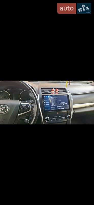 Седан Toyota Camry 2015 в Киеве