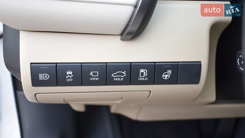 Седан Toyota Camry 2023 в Житомирі