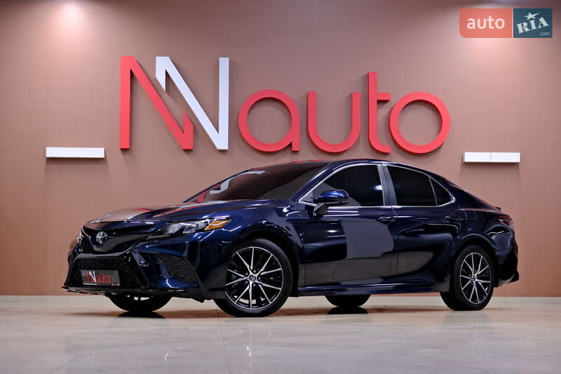 Седан Toyota Camry 2021 в Одесі