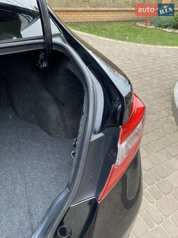 Седан Toyota Camry 2012 в Чернигове фото 28 Седан Toyota Camry 2012 в Чернигове
