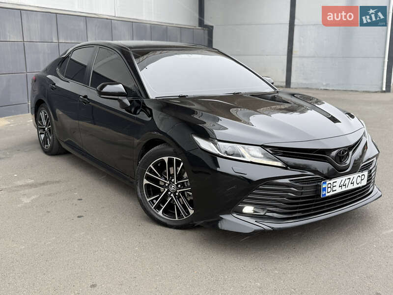 Седан Toyota Camry 2018 в Одессе
