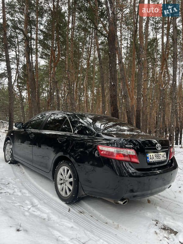 Седан Toyota Camry 2008 в Магдалинівці
