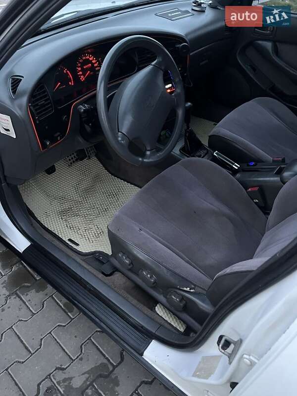 Седан Toyota Camry 1993 в Ізмаїлі