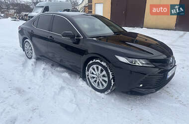 Седан Toyota Camry 2017 в Жашківу