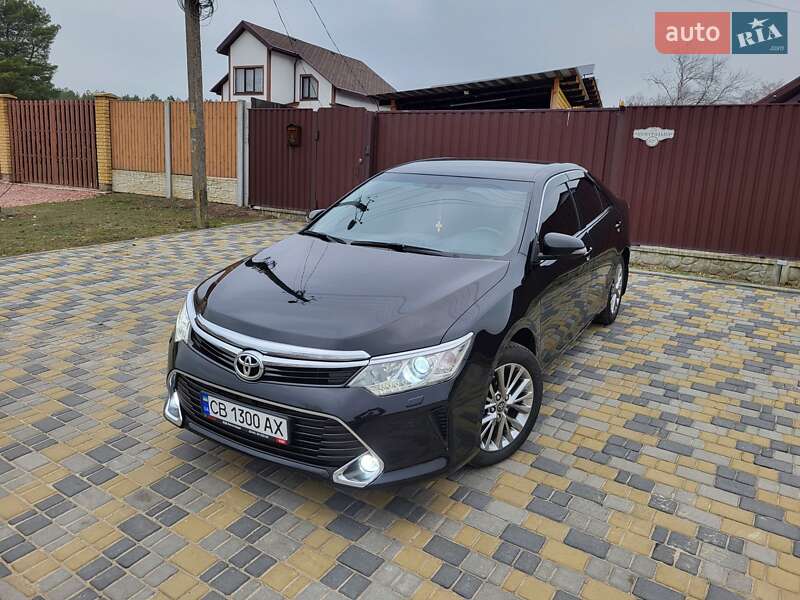 Седан Toyota Camry 2017 в Вишгороді