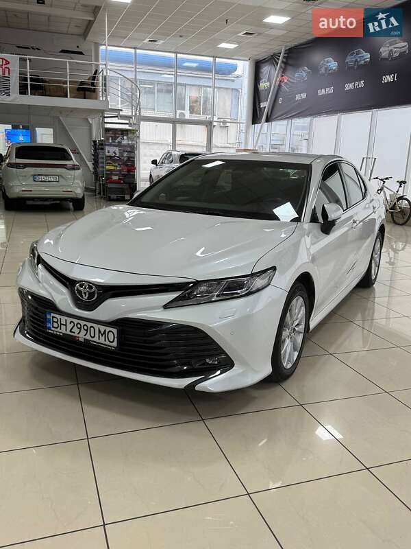 Toyota Camry 2020