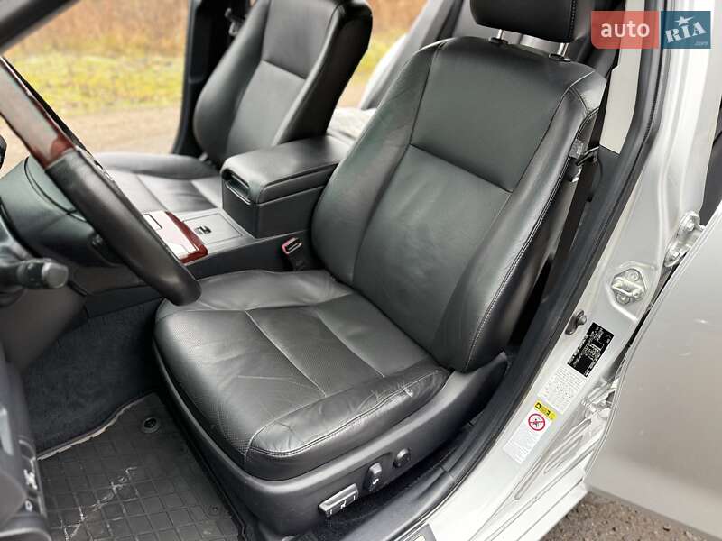 Седан Toyota Camry 2011 в Дніпрі