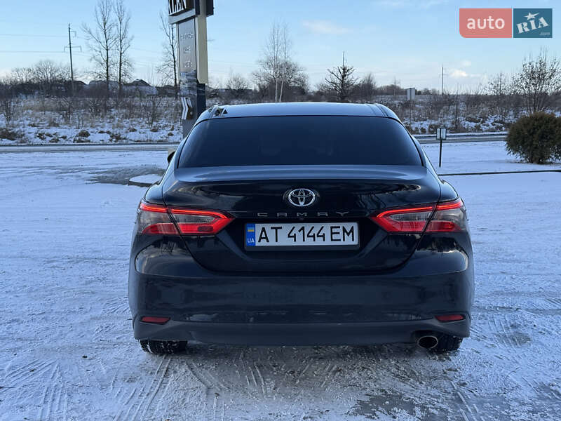 Седан Toyota Camry 2017 в Коломые