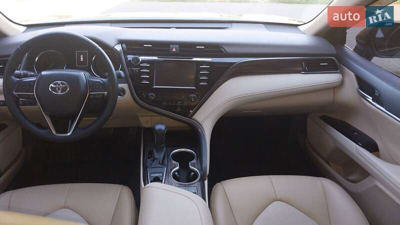 Седан Toyota Camry 2019 в Подільську
