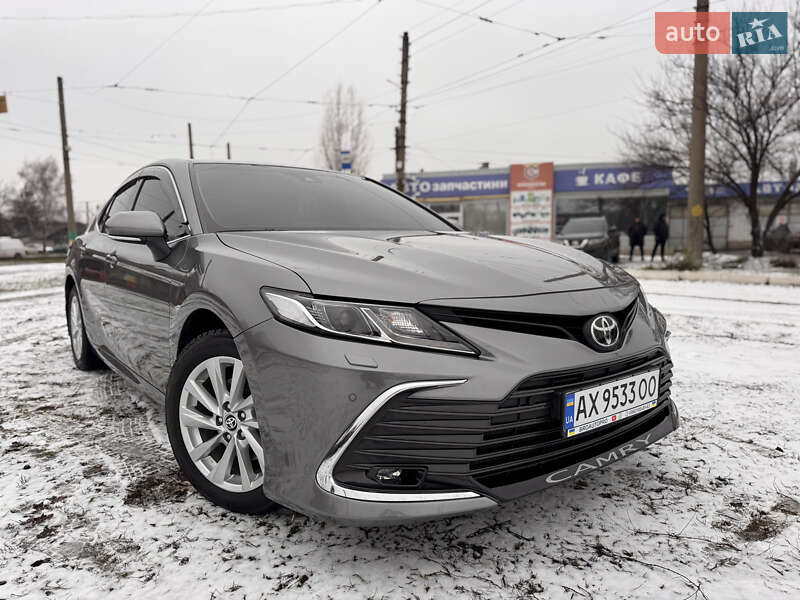 Седан Toyota Camry 2021 в Харкові фото Седан Toyota Camry 2021 в Харкові