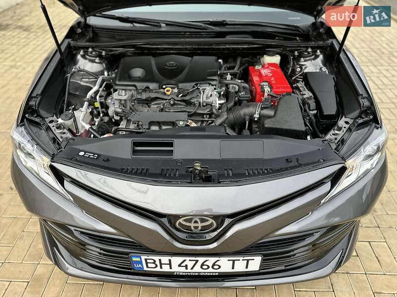 Седан Toyota Camry 2017 в Одессе