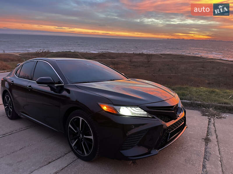Седан Toyota Camry 2018 в Одесі