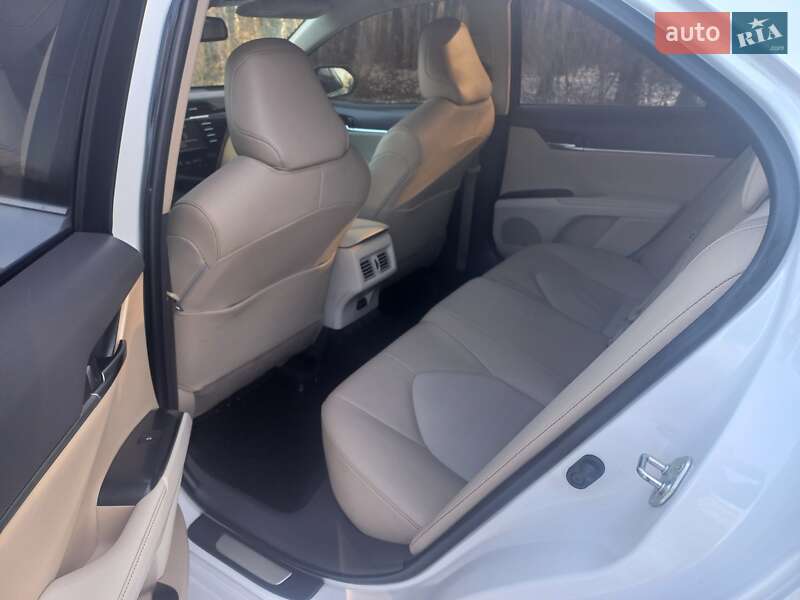 Седан Toyota Camry 2019 в Полтаві фото 5 Седан Toyota Camry 2019 в Полтаві