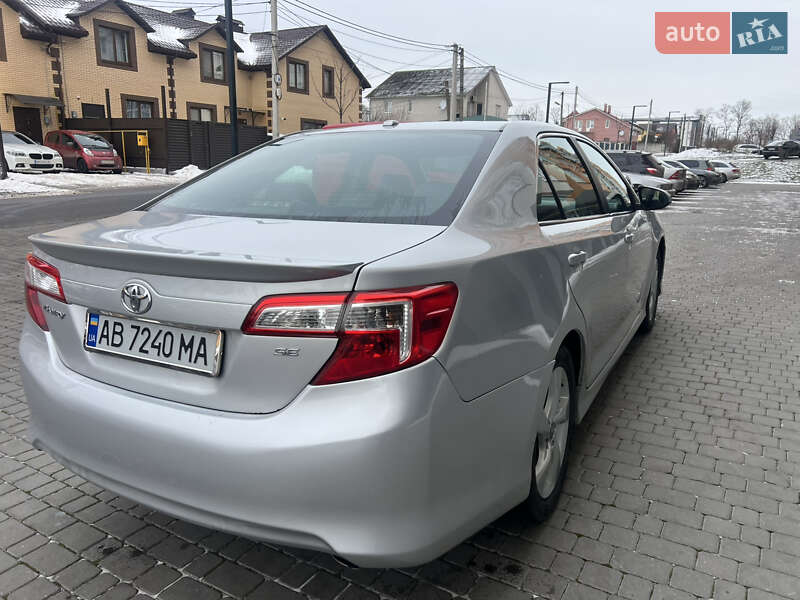 Седан Toyota Camry 2013 в Вінниці