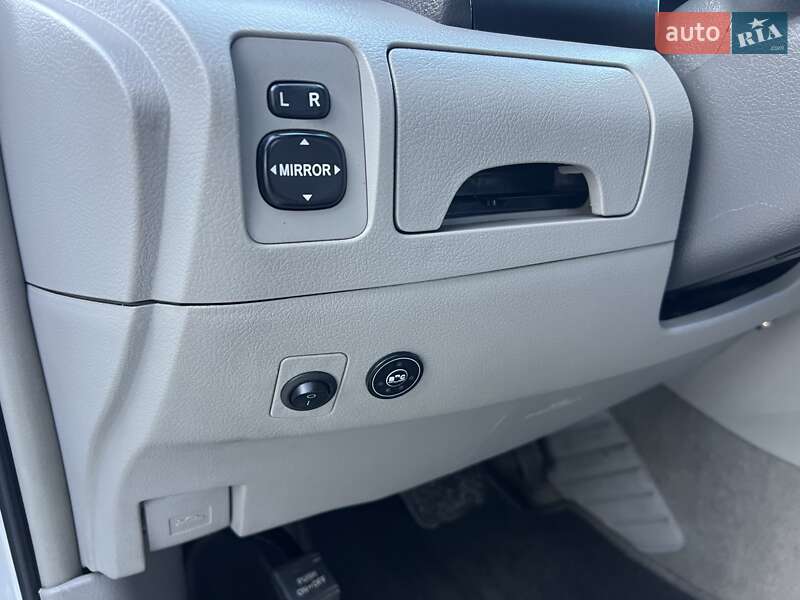 Седан Toyota Camry 2008 в Києві