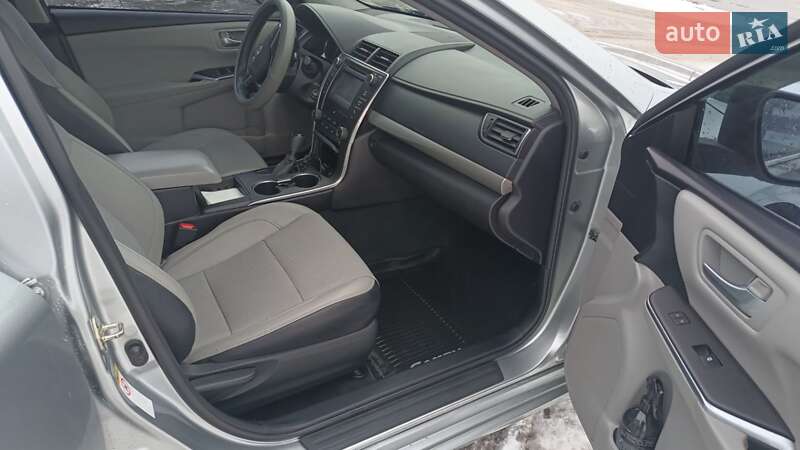 Седан Toyota Camry 2016 в Борисполі