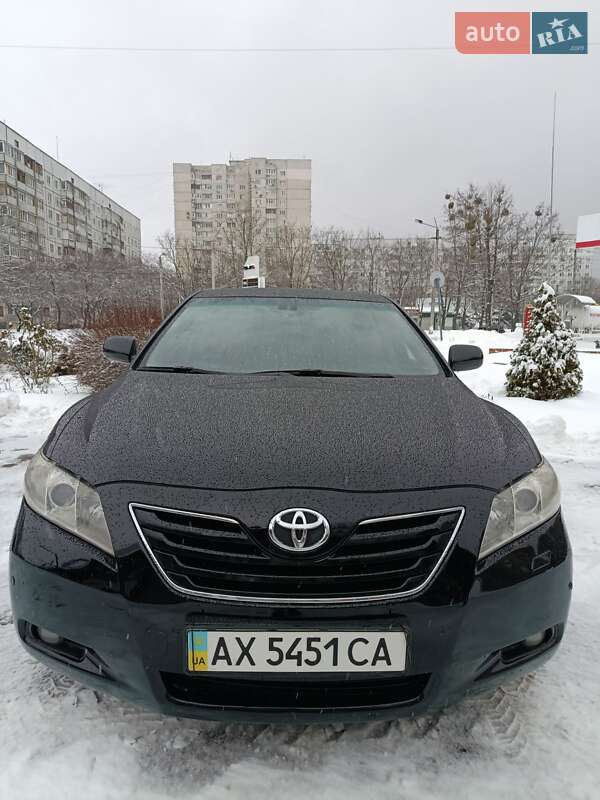 Седан Toyota Camry 2006 в Харькове