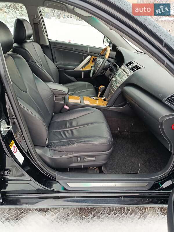 Седан Toyota Camry 2006 в Харькове