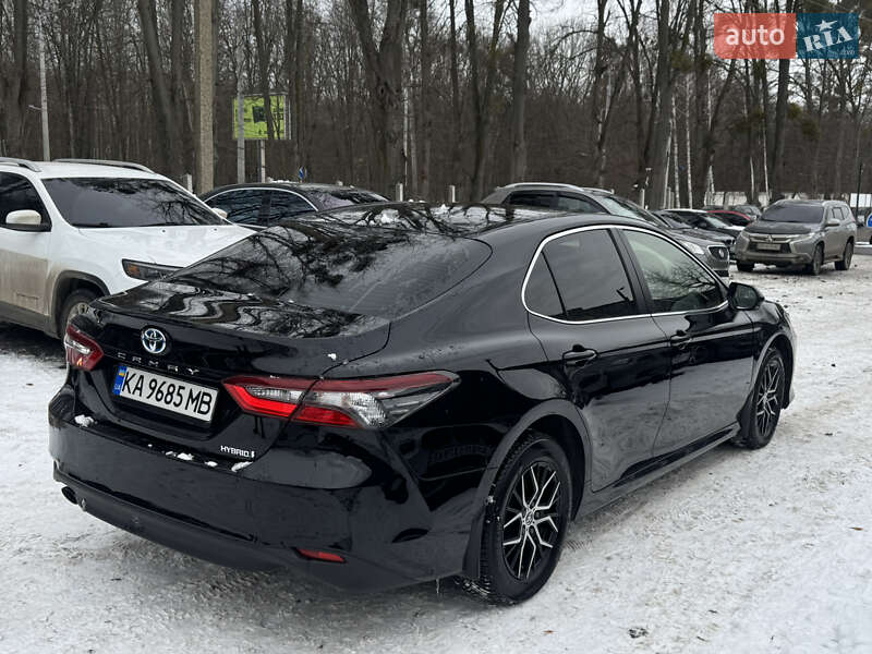 Седан Toyota Camry 2024 в Вінниці